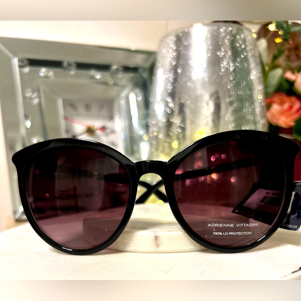 Adrienne Vittadini sunglasses NWT- black frames with leather wrapping on arms